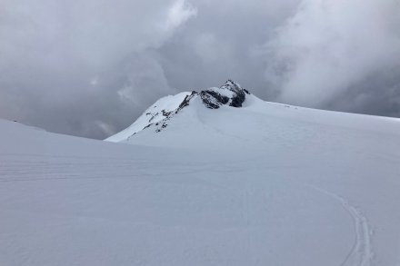 levo vrh Ankogla z ledenika